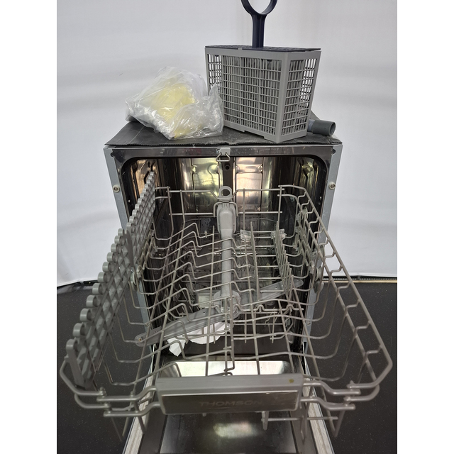 Посудомоечная машина Thomson DB30S52I01 (Цвет: Silver) Посудомоечная машина Thomson DB30S52I01 (Цвет: Silver)