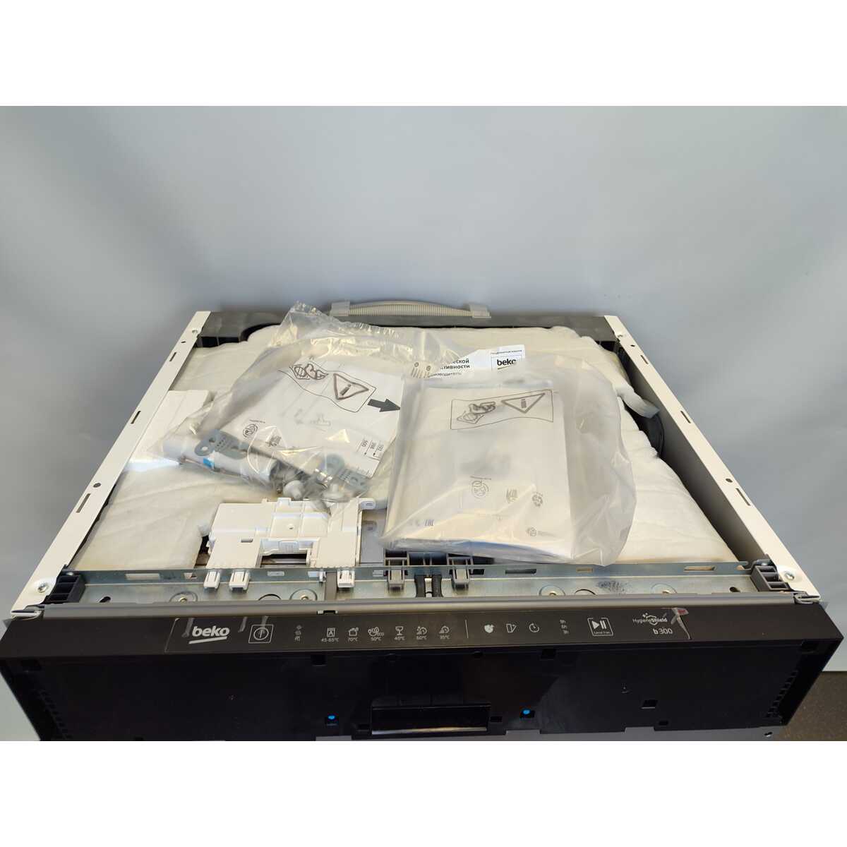 Посудомоечная машина Beko BDIN15532 (Цвет: Inox)
