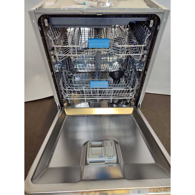 Посудомоечная машина Beko BDIN15532 (Цвет: Inox) Посудомоечная машина Beko BDIN15532 (Цвет: Inox)
