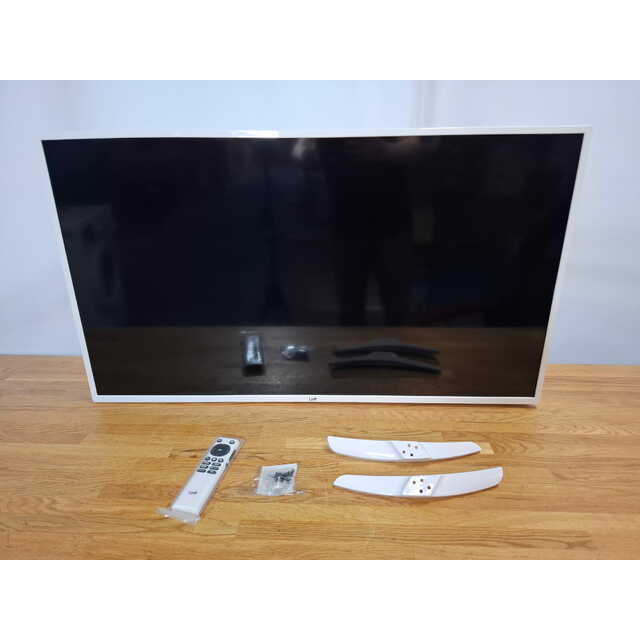 Телевизор Leff 40" 40F541T, белый Телевизор Leff 40" 40F541T, белый