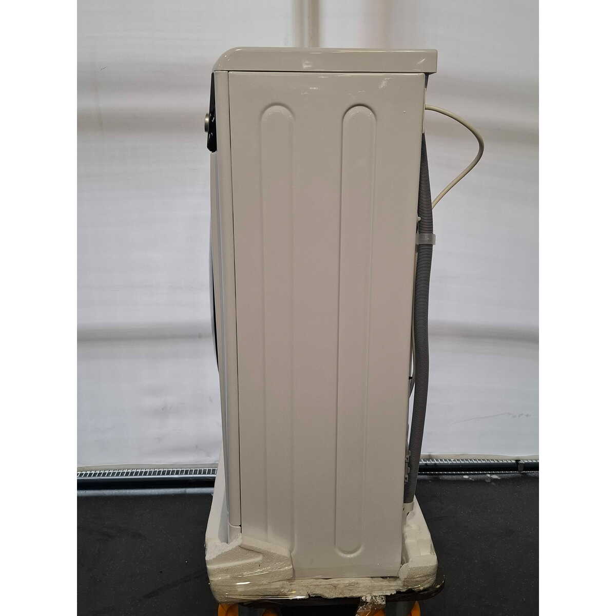 Стиральная машина Indesit EWUD 4105 BK CIS, белый