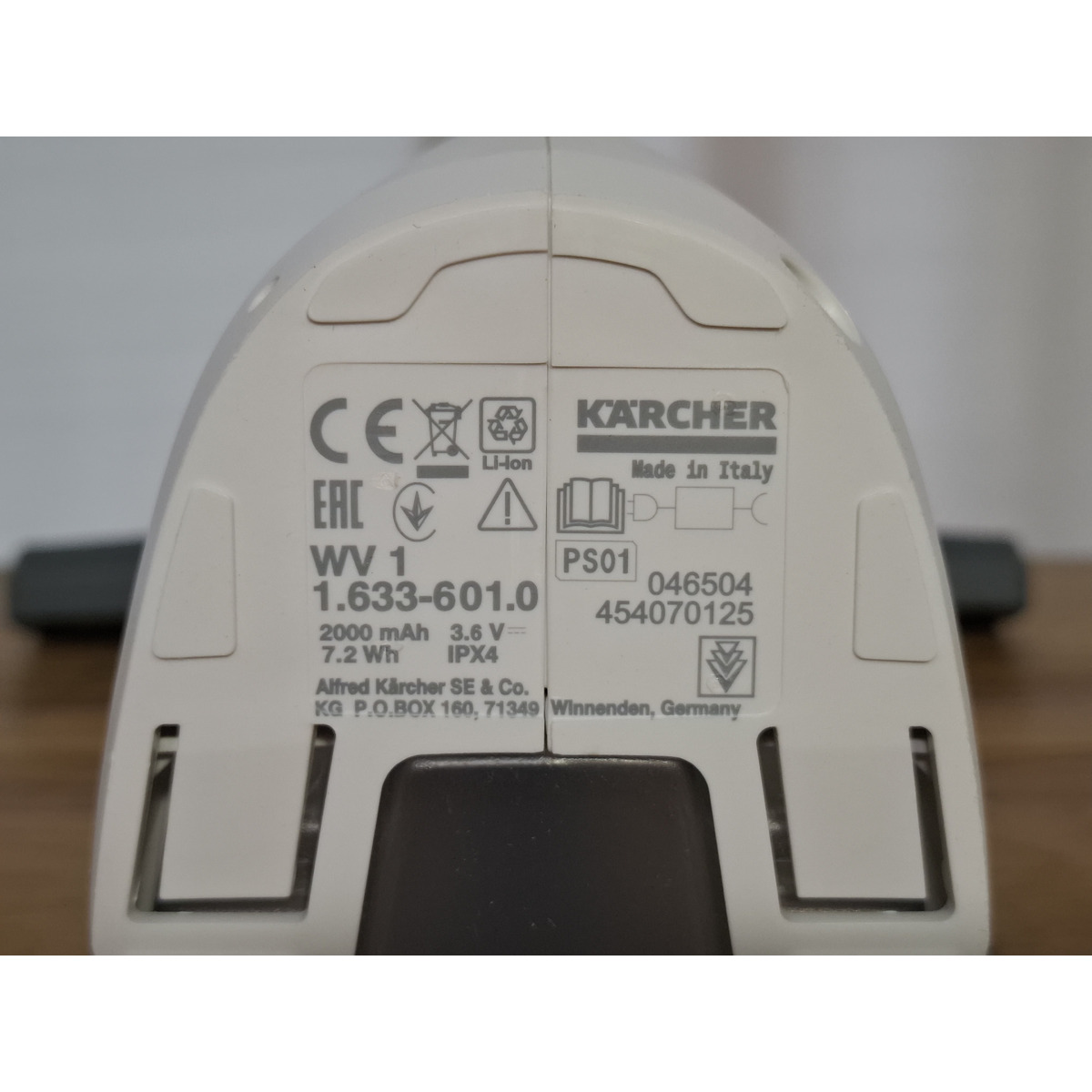 Стеклоочиститель Karcher WV 1, белый