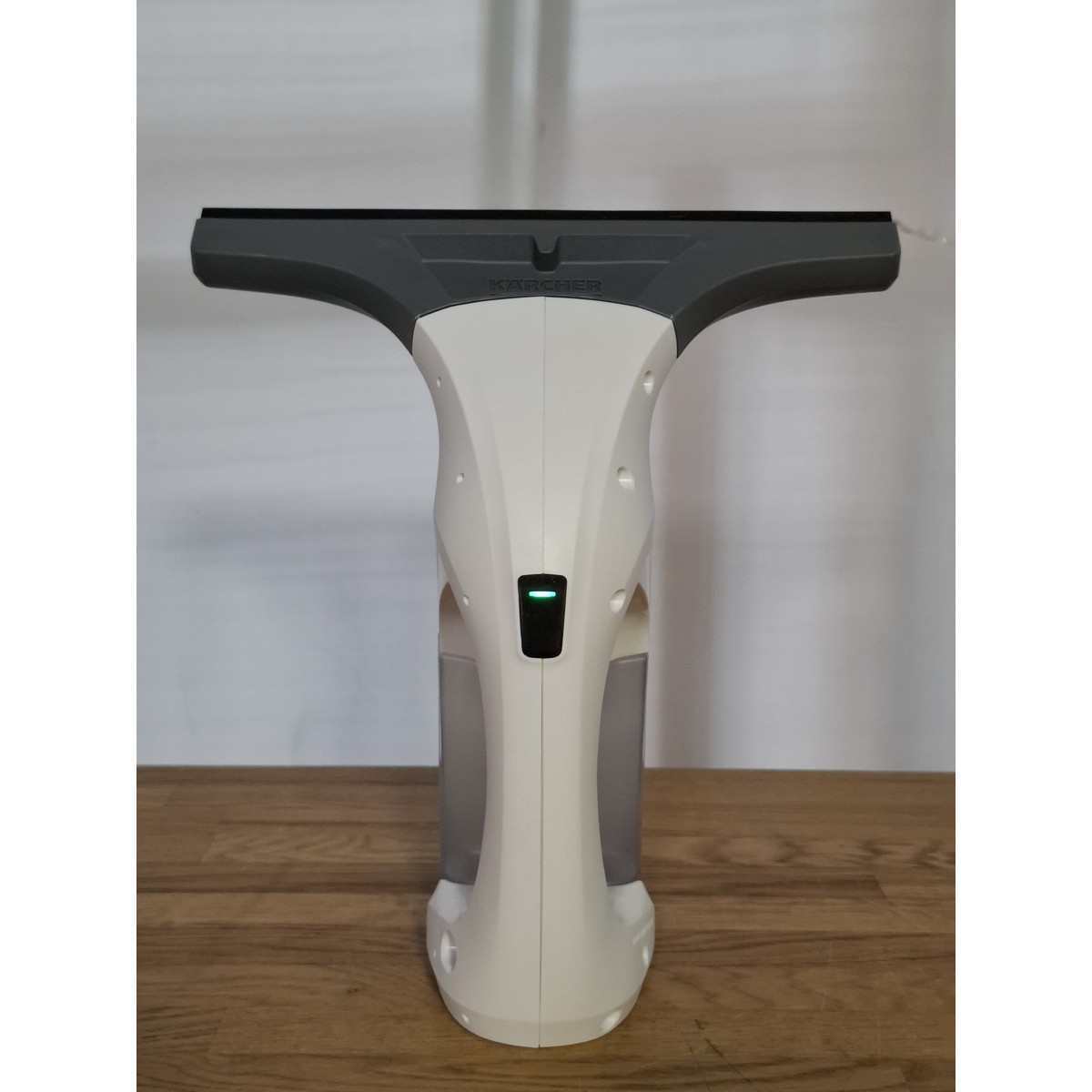 Стеклоочиститель Karcher WV 1, белый