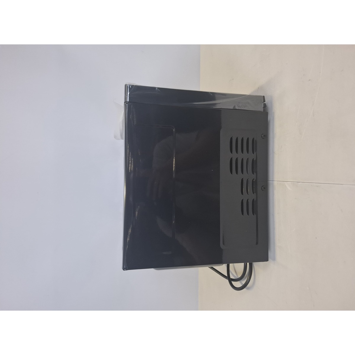 Микроволновая печь LG MS2042DB, черный
