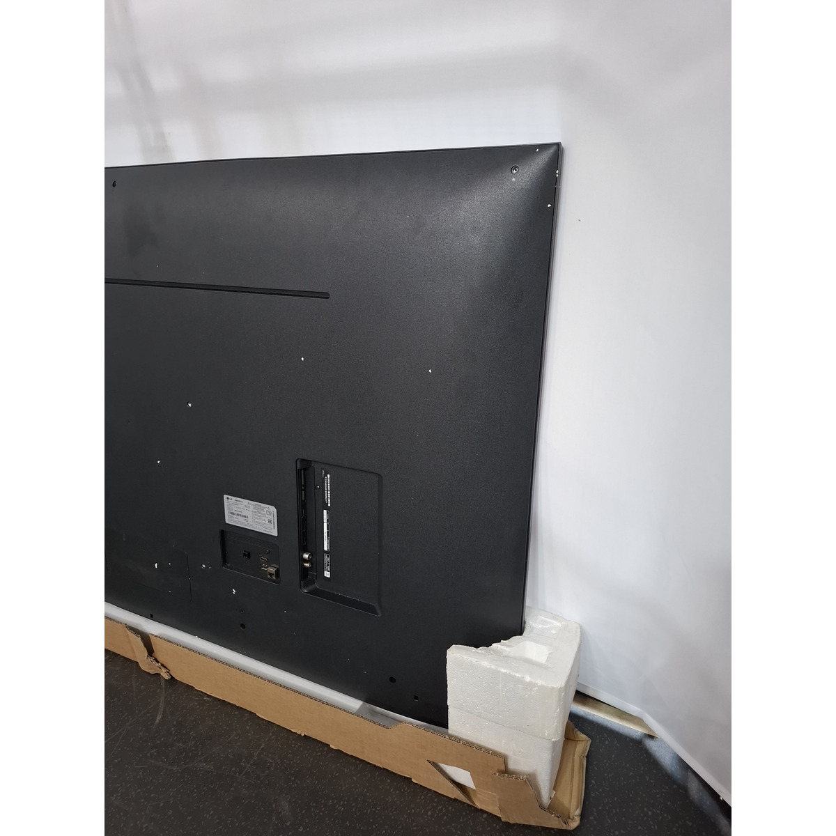 Телевизор LG 65