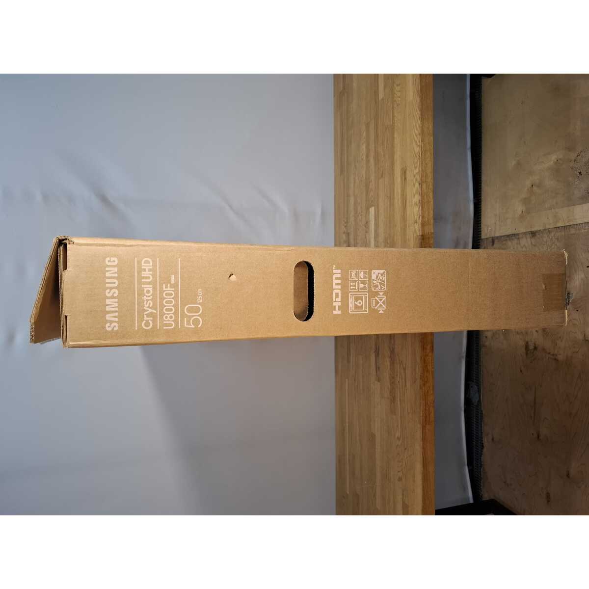 Телевизор Samsung 50" UE50U8000FUXRU, черный