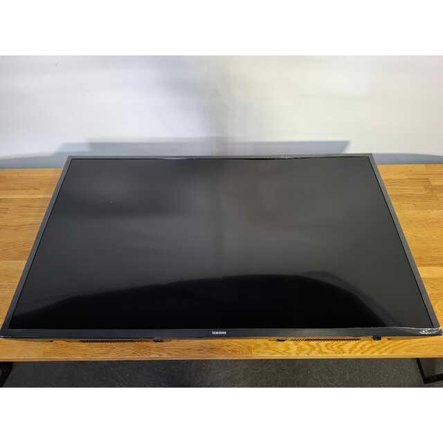 Телевизор Samsung 43
