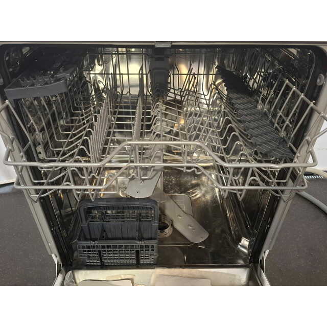 Посудомоечная машина Beko BDIN16420, белый