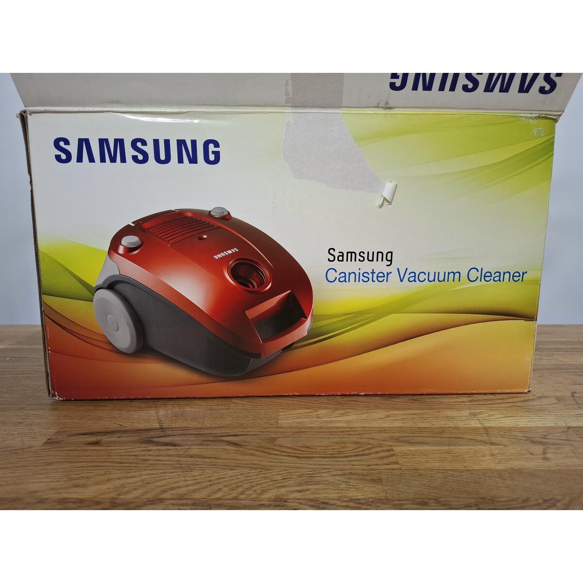 Пылесос Samsung VCC4131S37 (Цвет: Red)