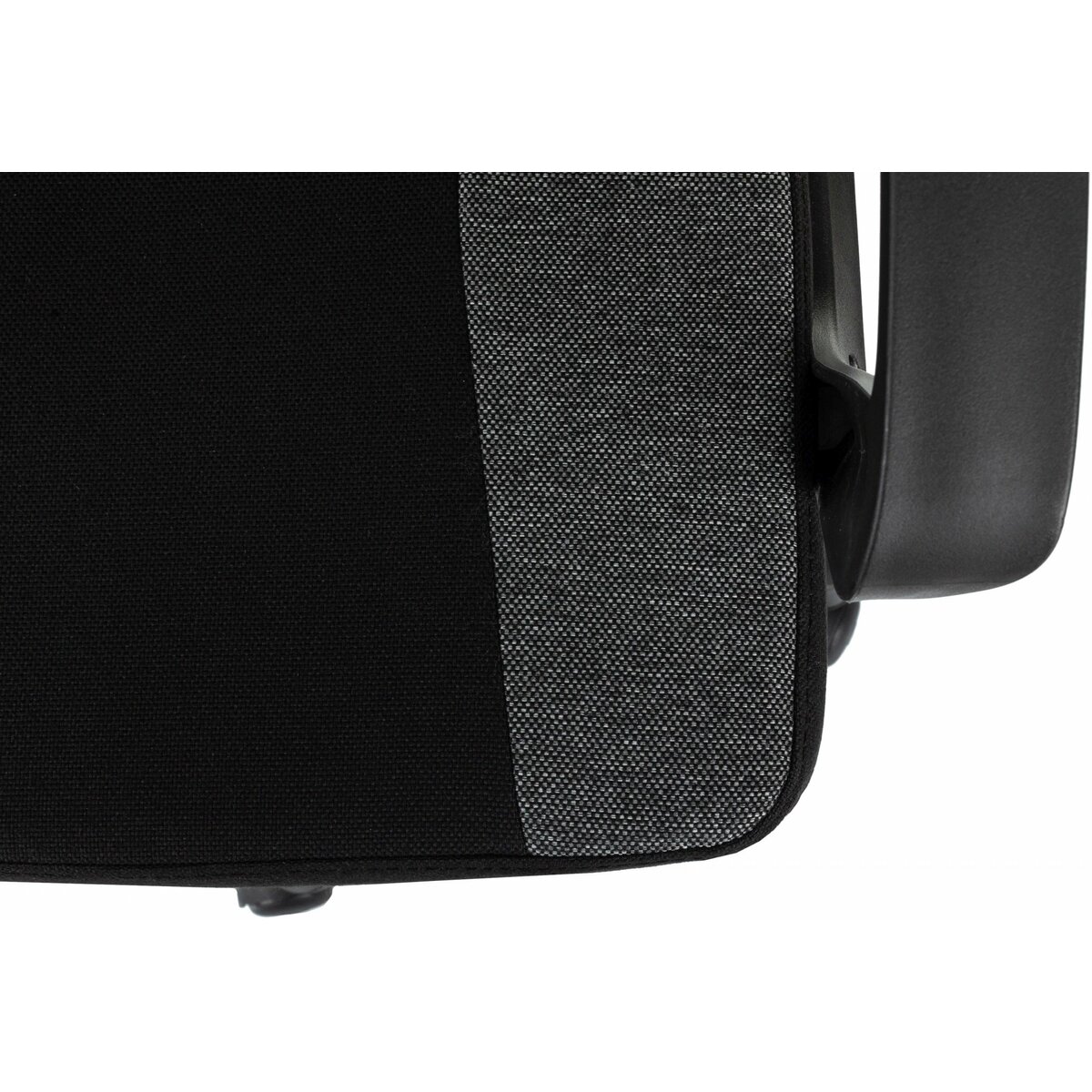 Кресло игровое Zombie Carry (Цвет: Black/Gray)