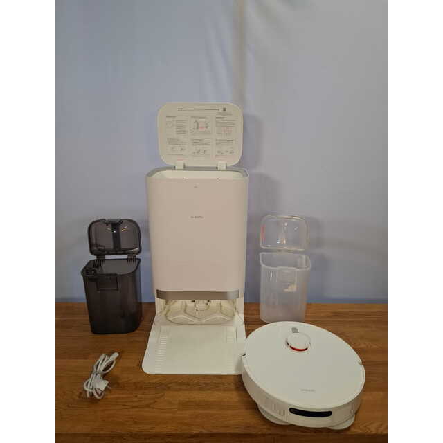 Робот-пылесос Xiaomi Robot Vacuum X20+, белый Робот-пылесос Xiaomi Robot Vacuum X20+, белый