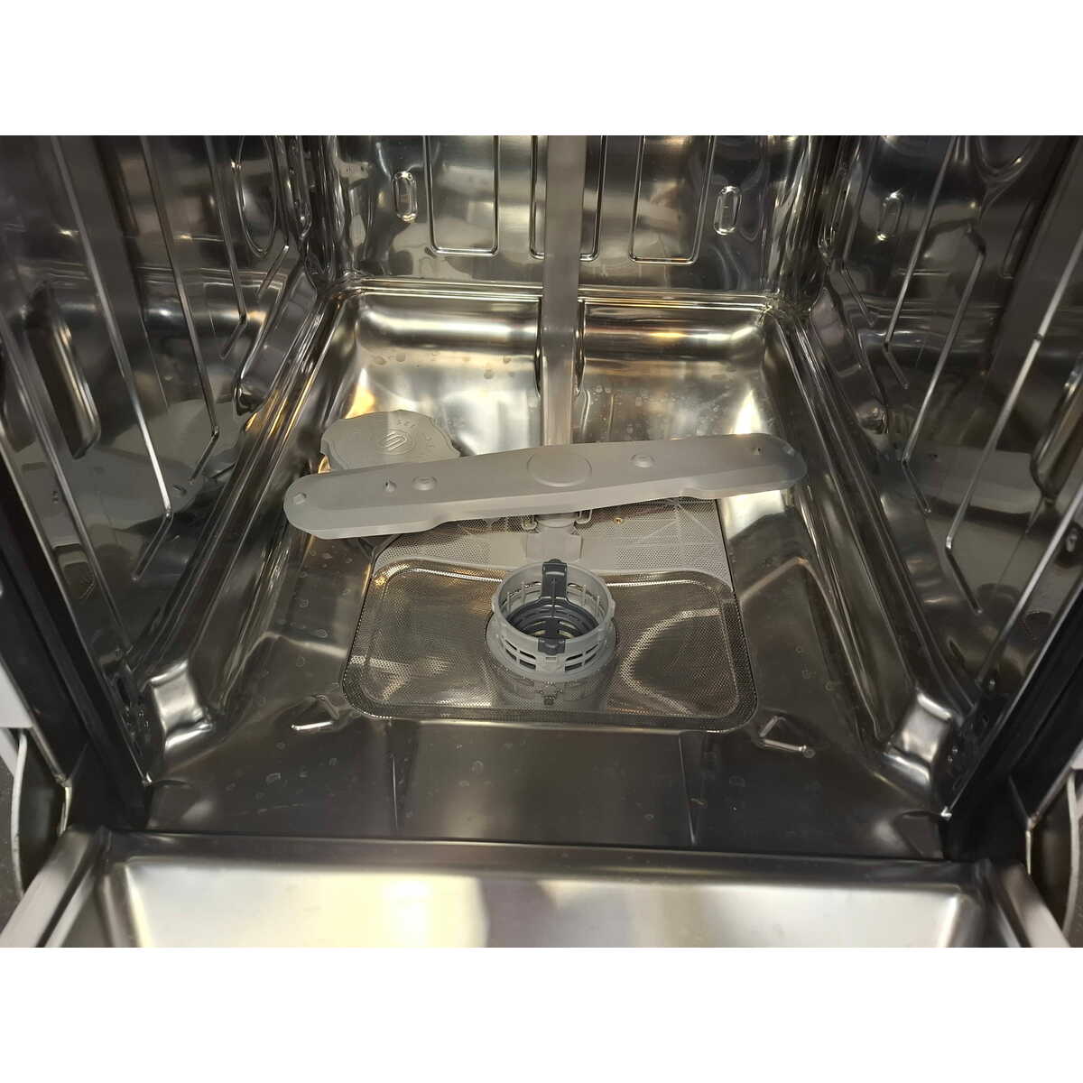 Посудомоечная машина Beko BDIS1W961, белый