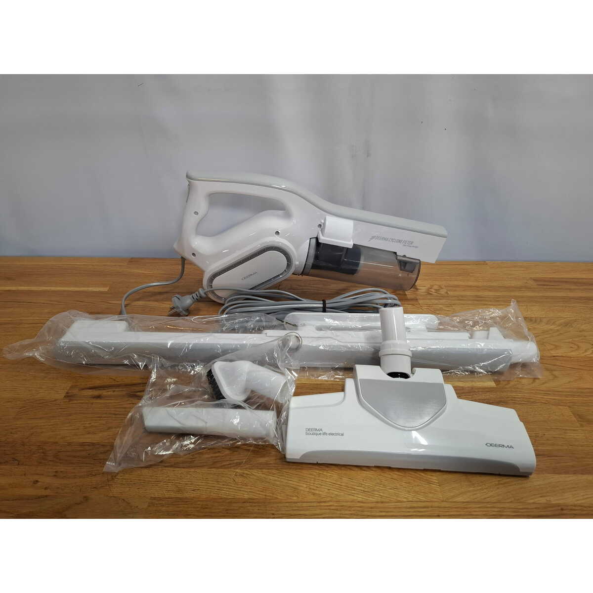 Пылесос вертикальный Deerma DX700, белый