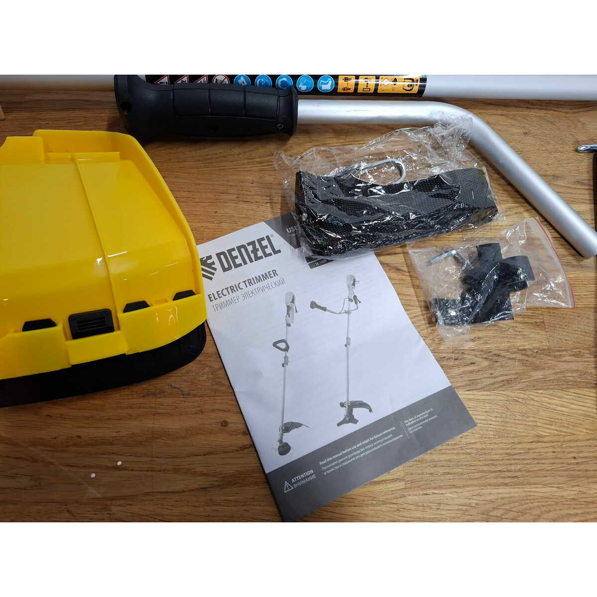 Триммер электрический Denzel TE-1400 (Цвет: Yellow/Black)
