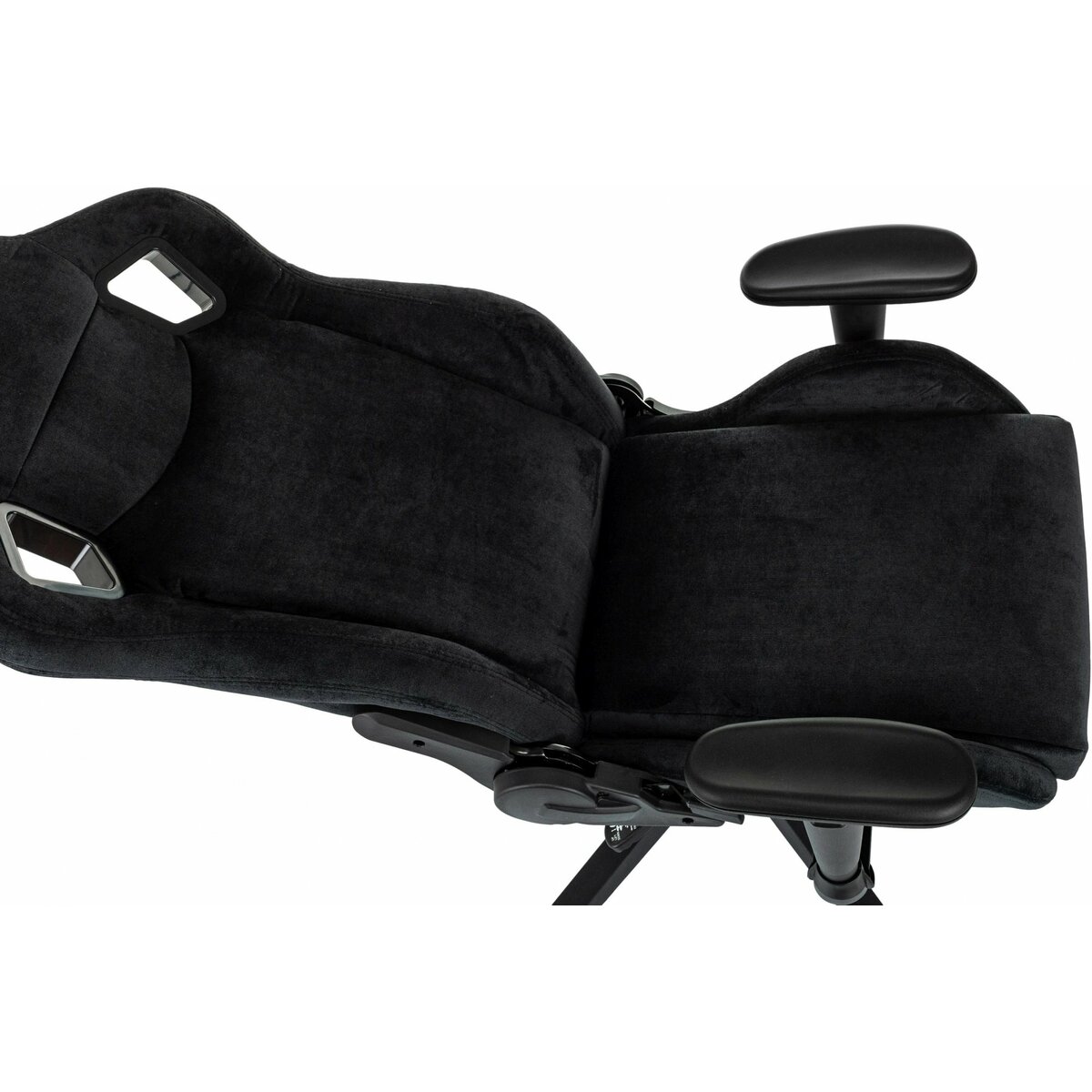 Кресло игровое Zombie Ghost Fabric, черный 