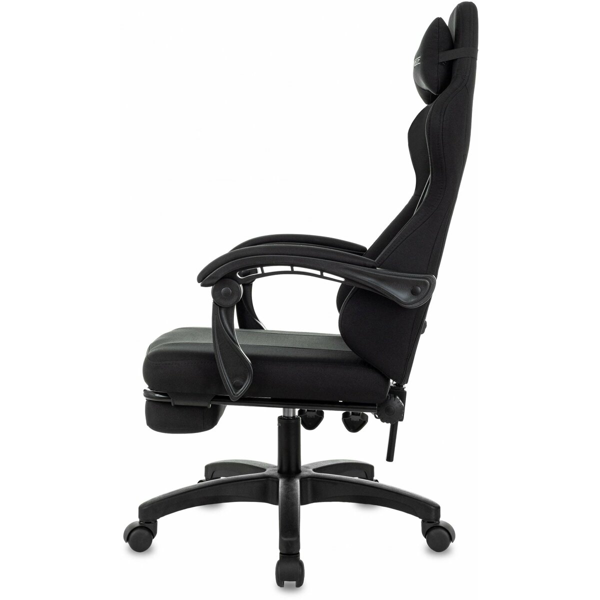 Кресло игровое Zombie Weaver, черный 