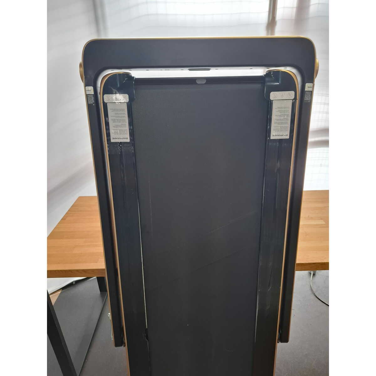Беговая дорожка EQI Smart T200 (Цвет: Gold / Black)