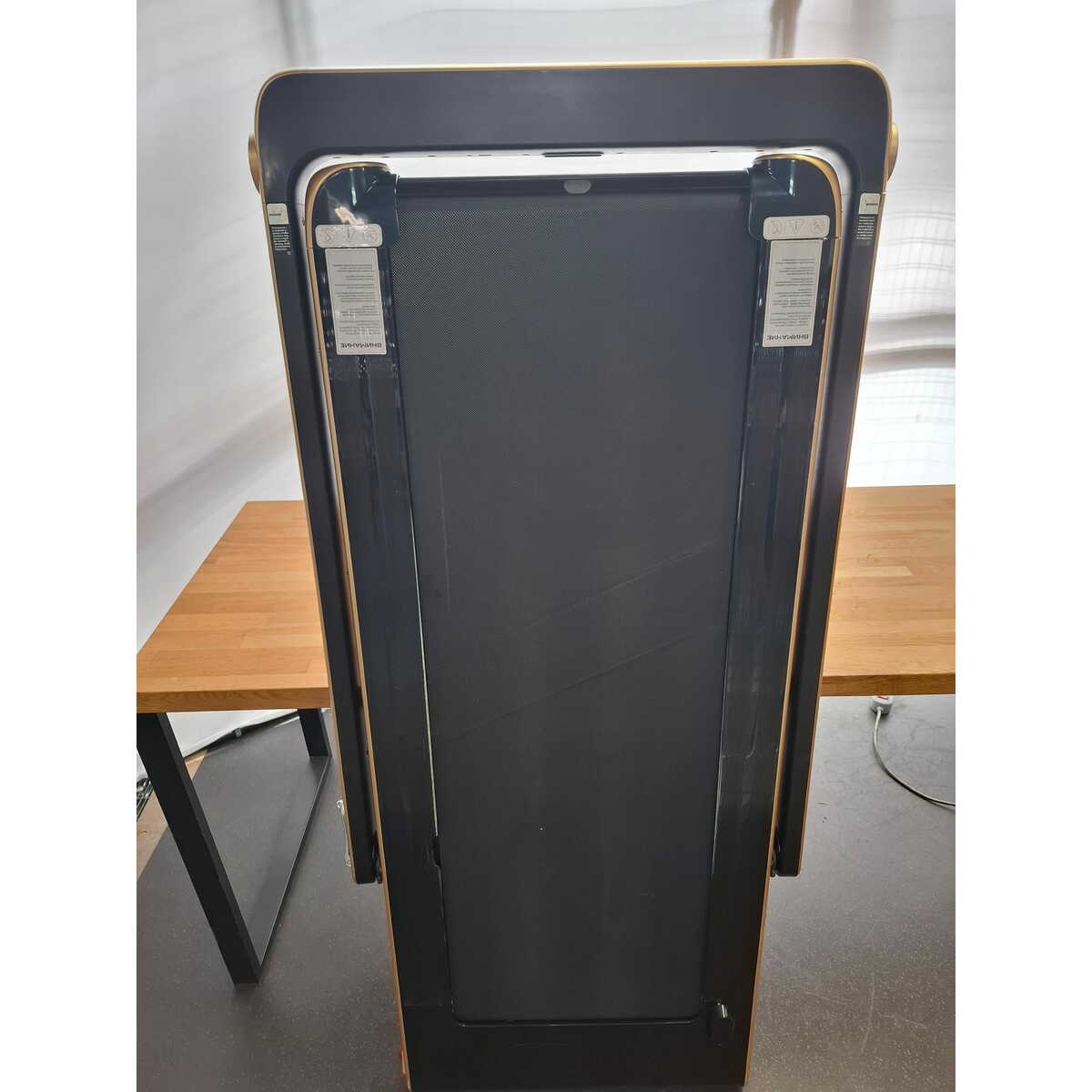 Беговая дорожка EQI Smart T200 (Цвет: Gold / Black)