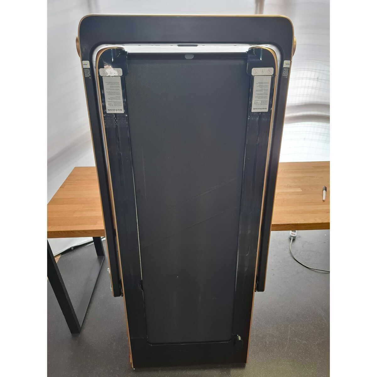 Беговая дорожка EQI Smart T200 (Цвет: Gold / Black)