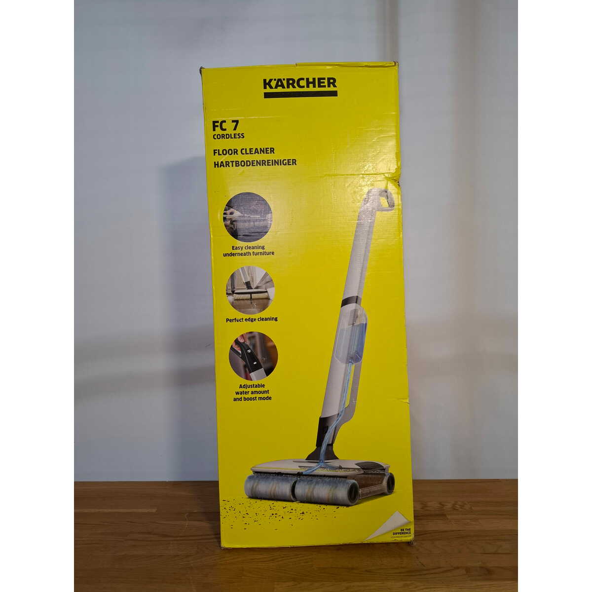 Пылесос вертикальный Karcher FC 7 Cordless, белый