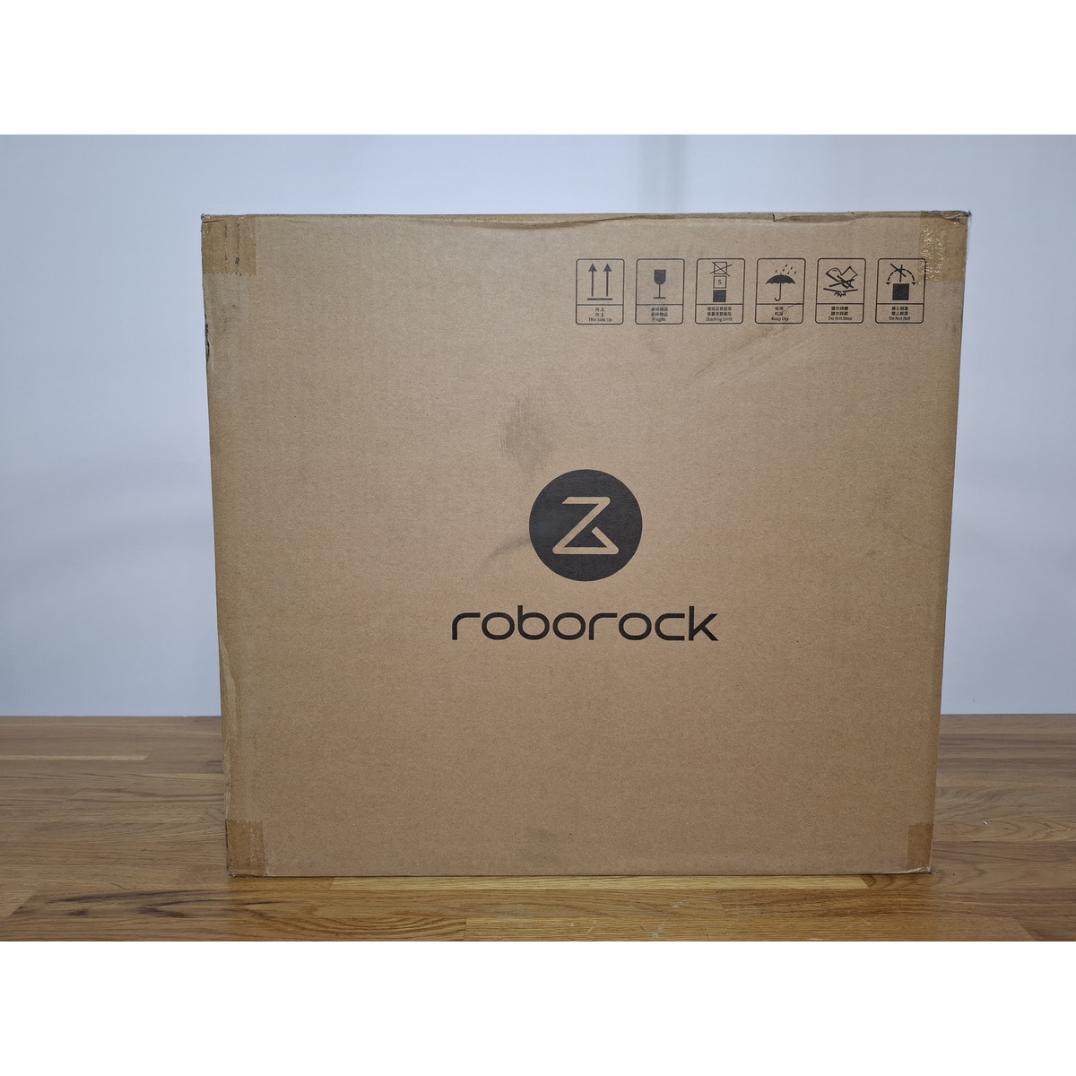 Робот-пылесос Roborock Qrevo MaxV With Refaill and Drainage System, белый