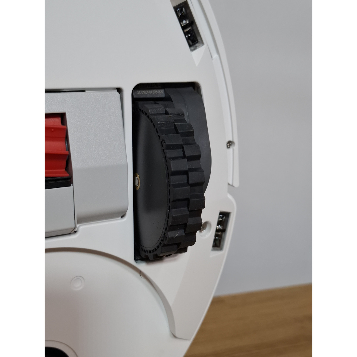 Робот-пылесос Roborock Qrevo MaxV With Refaill and Drainage System, белый