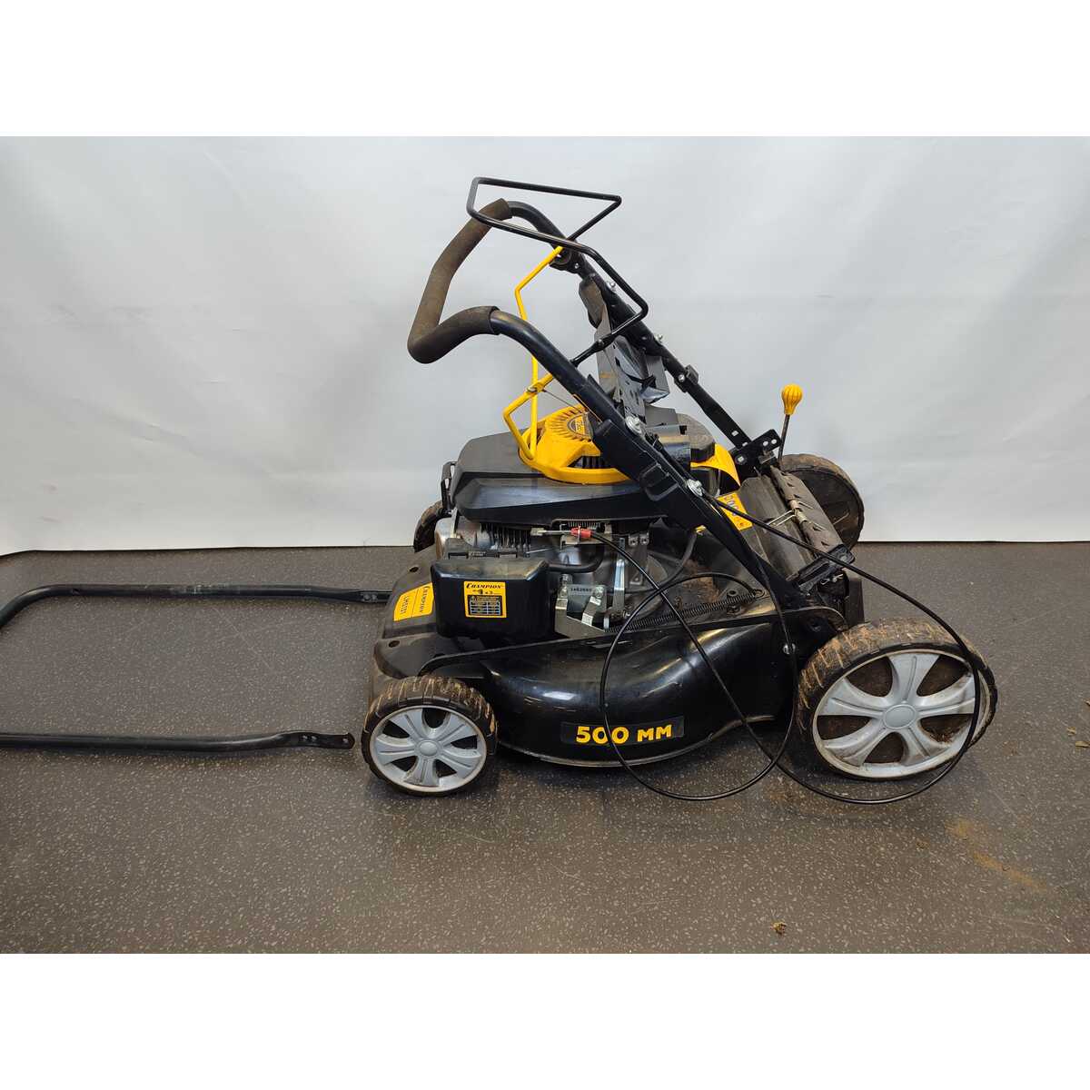 Газонокосилка роторная Champion LM5131 (Цвет: Black/Yellow)
