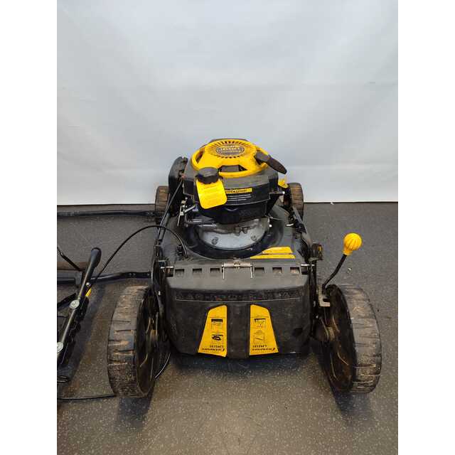 Газонокосилка роторная Champion LM5131 (Цвет: Black / Yellow)