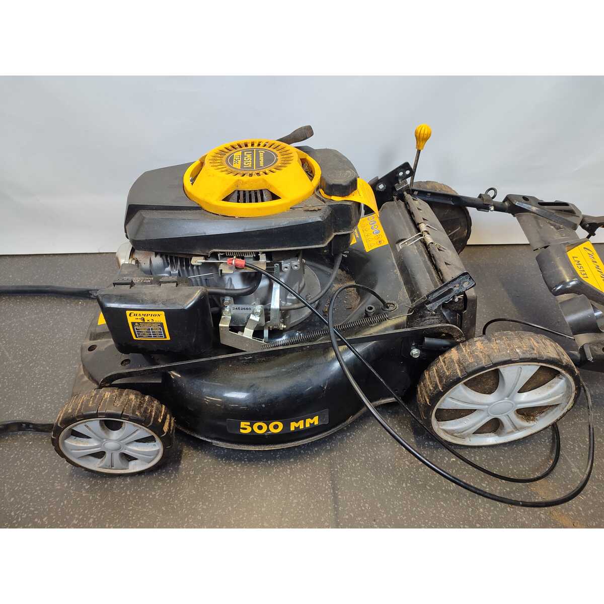 Газонокосилка роторная Champion LM5131 (Цвет: Black/Yellow)