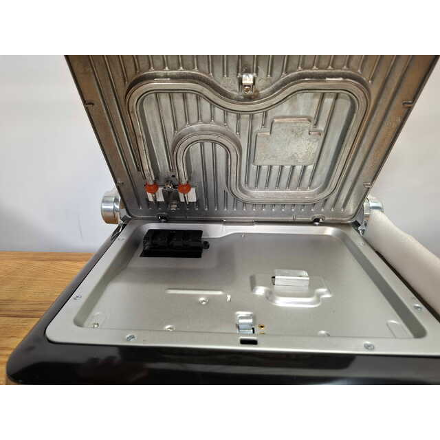 Электрогриль Braun CG7010 (Цвет: Silver / Black) Электрогриль Braun CG7010 (Цвет: Silver / Black)