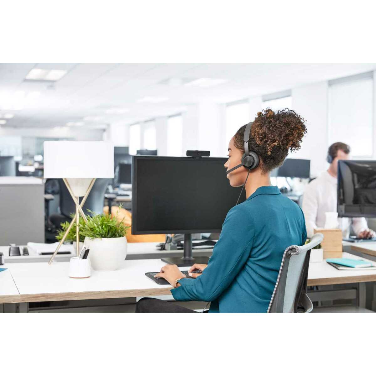Компьютерная гарнитура Logitech Zone Wired Teams (Цвет: Black)