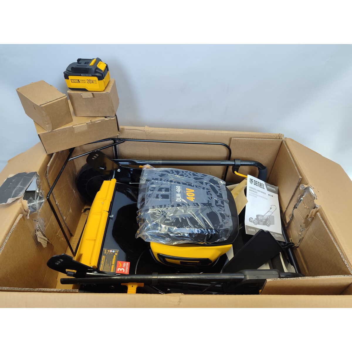 Газонокосилка роторная Denzel DLM-460 (Цвет: Yellow/Black)