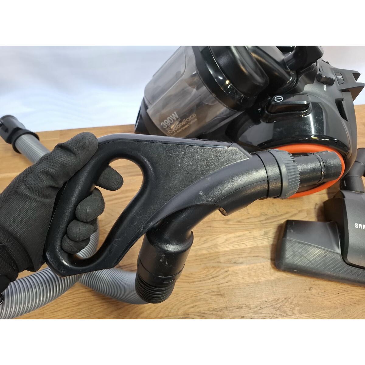 Пылесос Samsung VC15K4136VL (Цвет: Black / Orange)