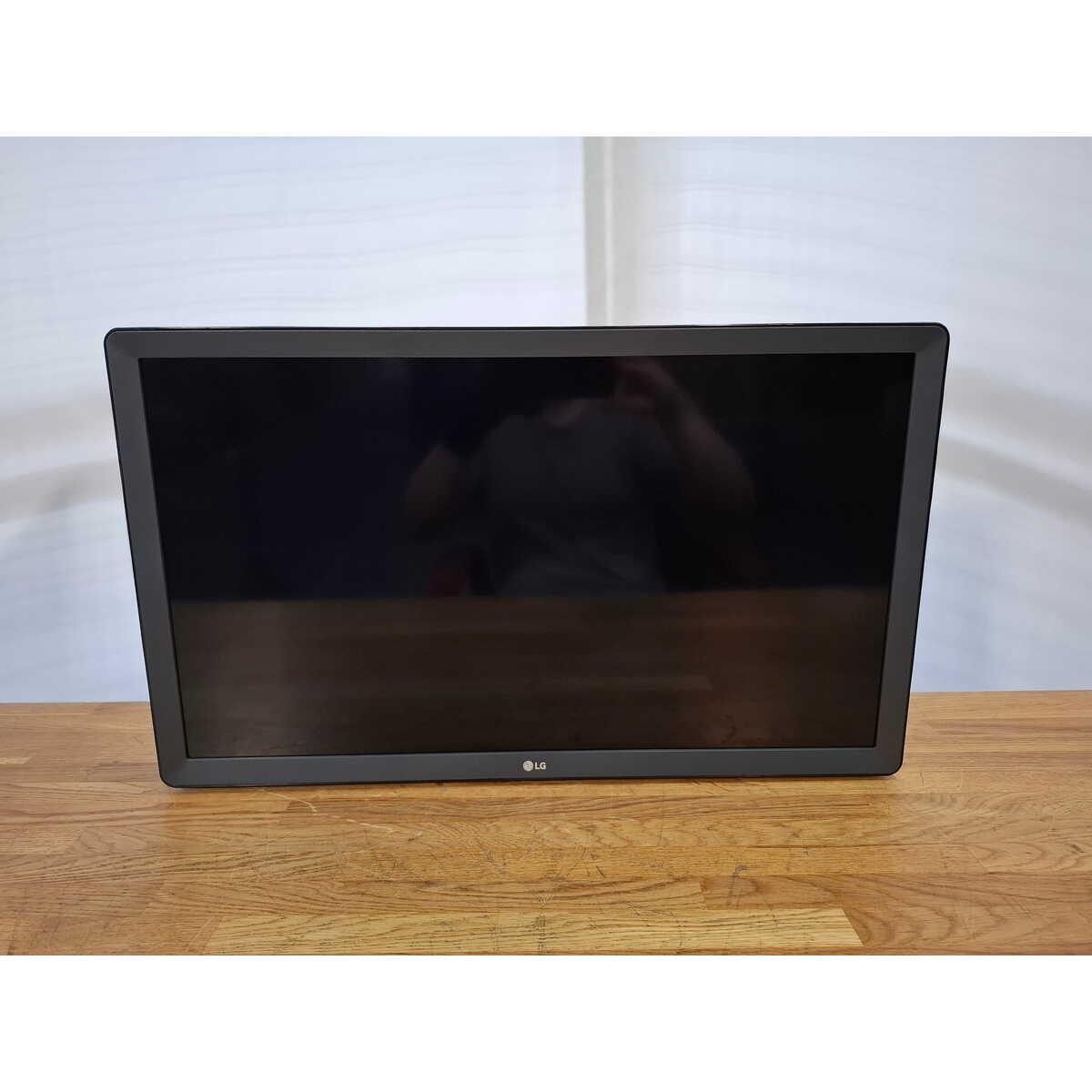 Телевизор LG 24" 24TQ510S-PZ.ARUZ, черный