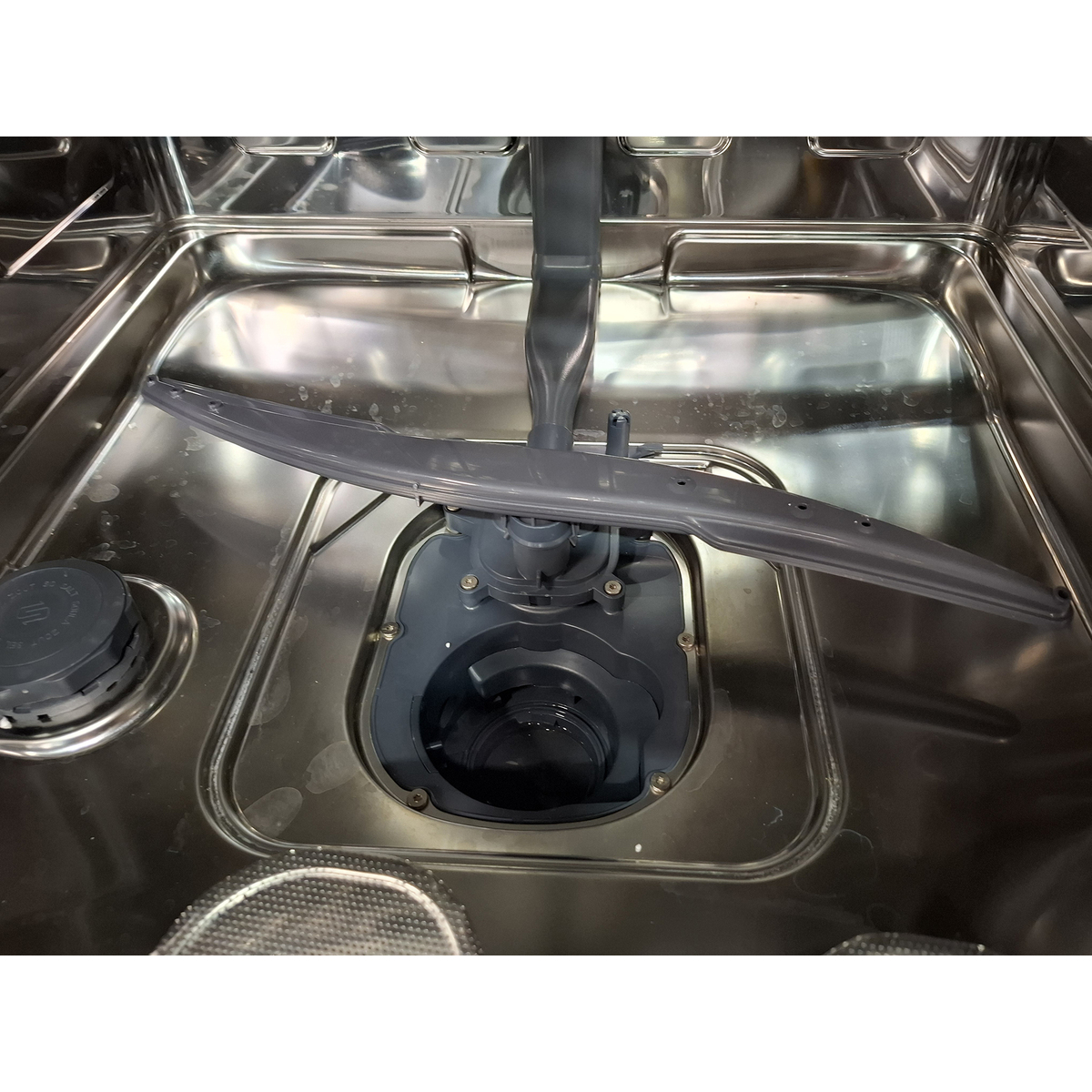 Посудомоечная машина Candy RapidO CI 5C7F0A-08, белый