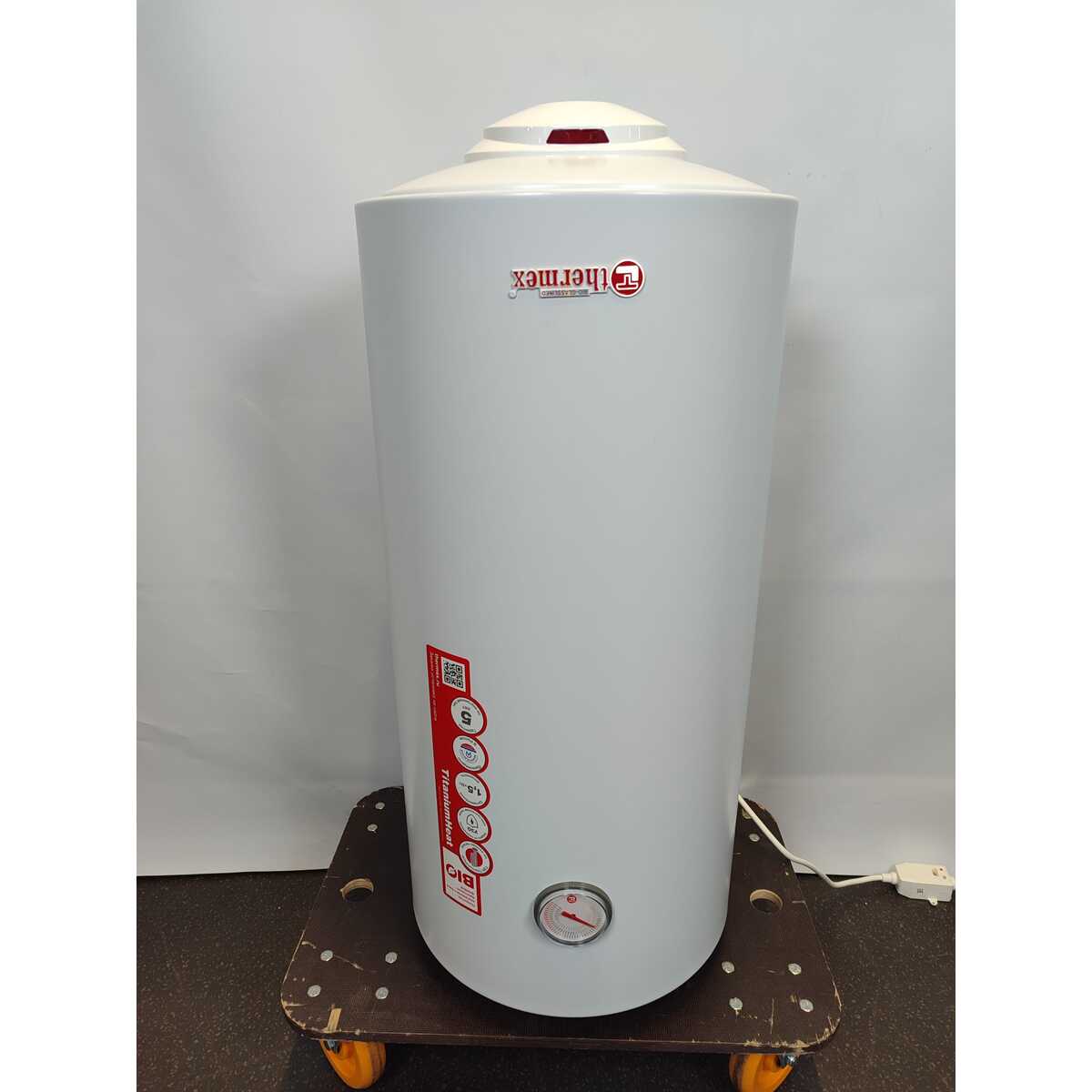 Водонагреватель Thermex TitaniumHeat 60 V Slim, белый