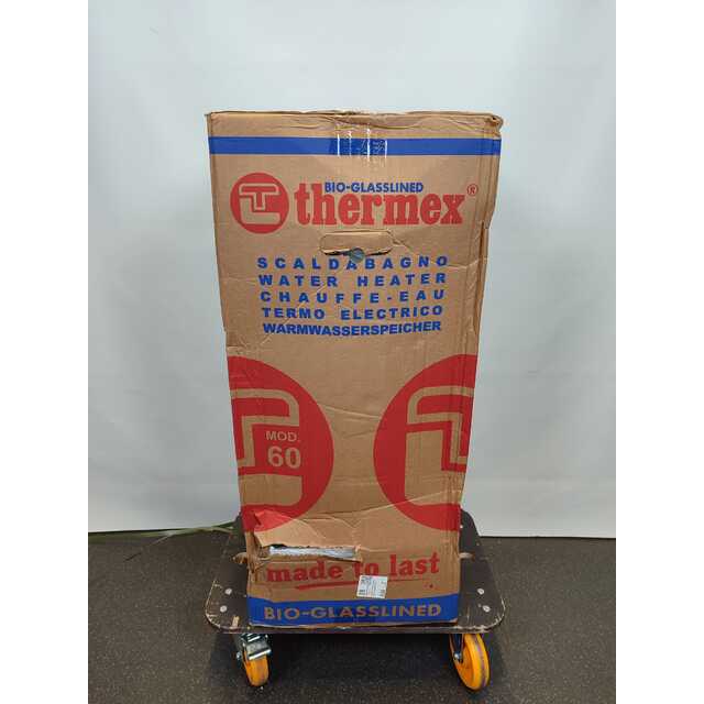 Водонагреватель Thermex TitaniumHeat 60 V Slim, белый Водонагреватель Thermex TitaniumHeat 60 V Slim, белый