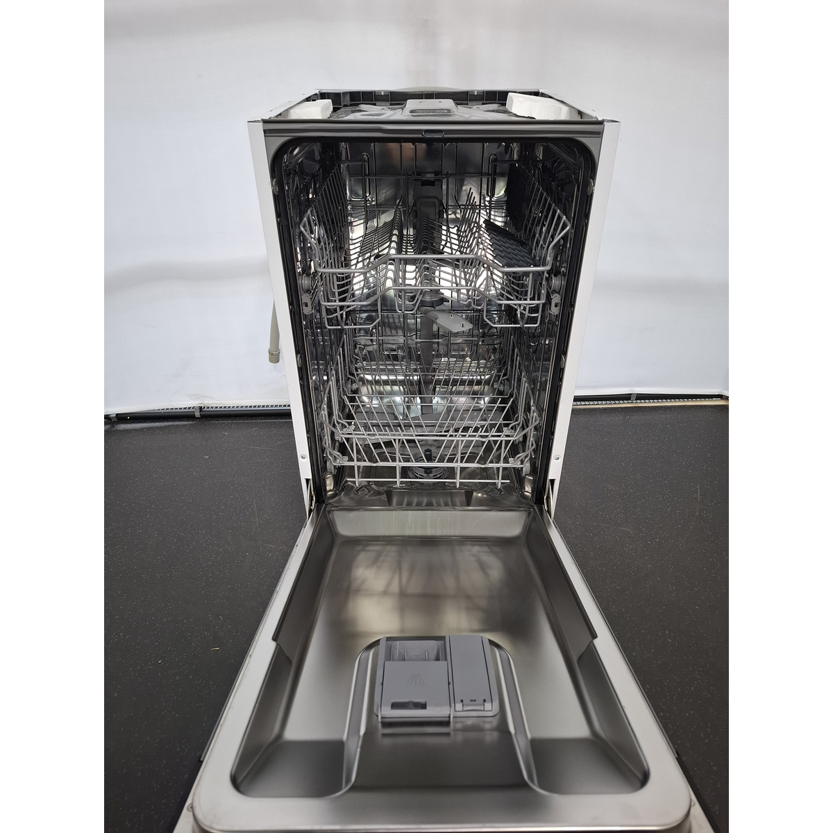 Посудомоечная машина Beko BDIS1W961, белый