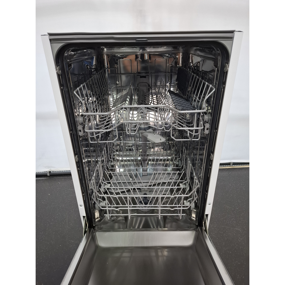 Посудомоечная машина Beko BDIS1W961, белый