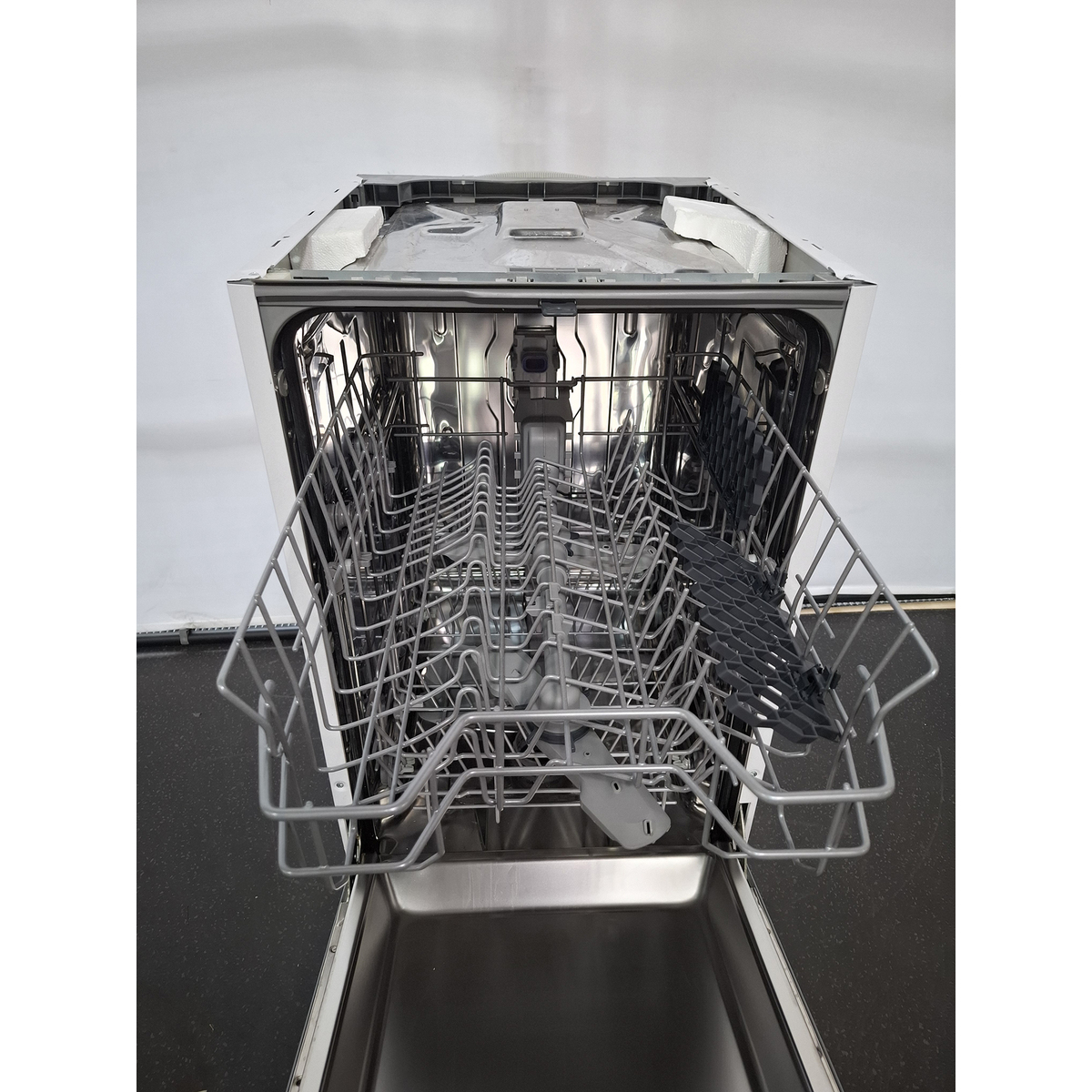 Посудомоечная машина Beko BDIS1W961, белый