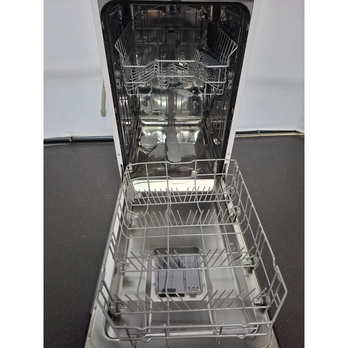 Посудомоечная машина Beko BDIS1W961, белый