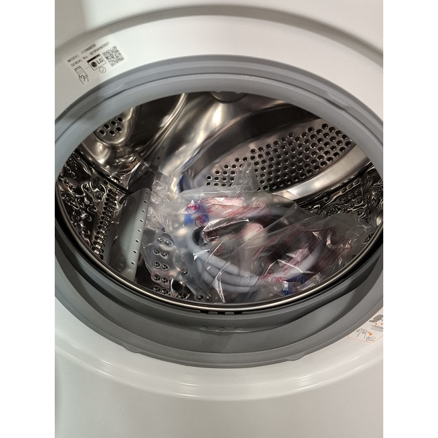 Стиральная машина LG F1296NDS0, белый