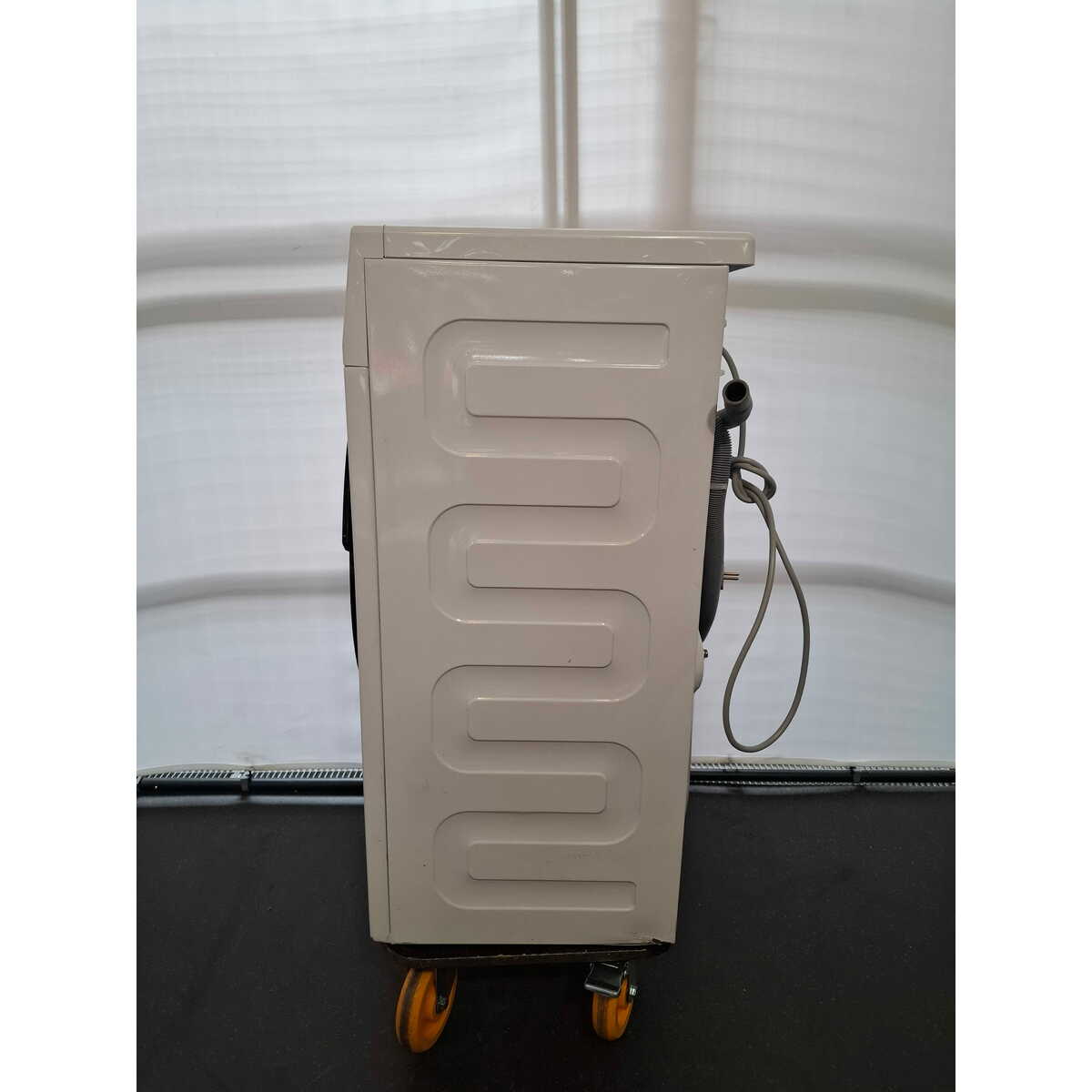 Стиральная машина Beko WSPE6H616W, белый