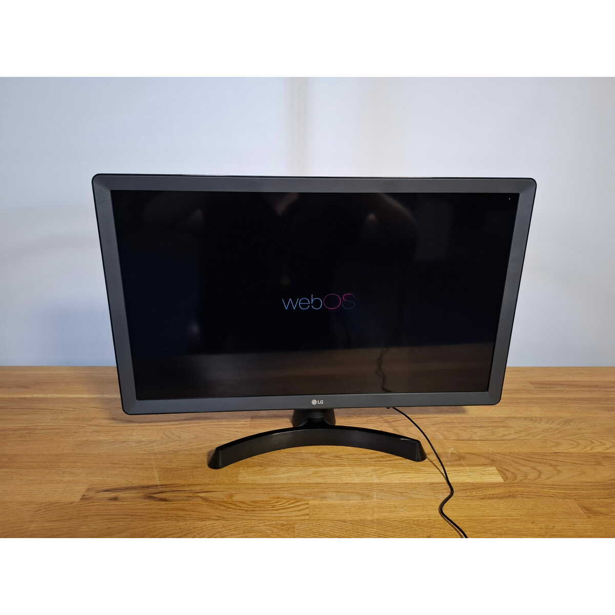 Телевизор LG 24