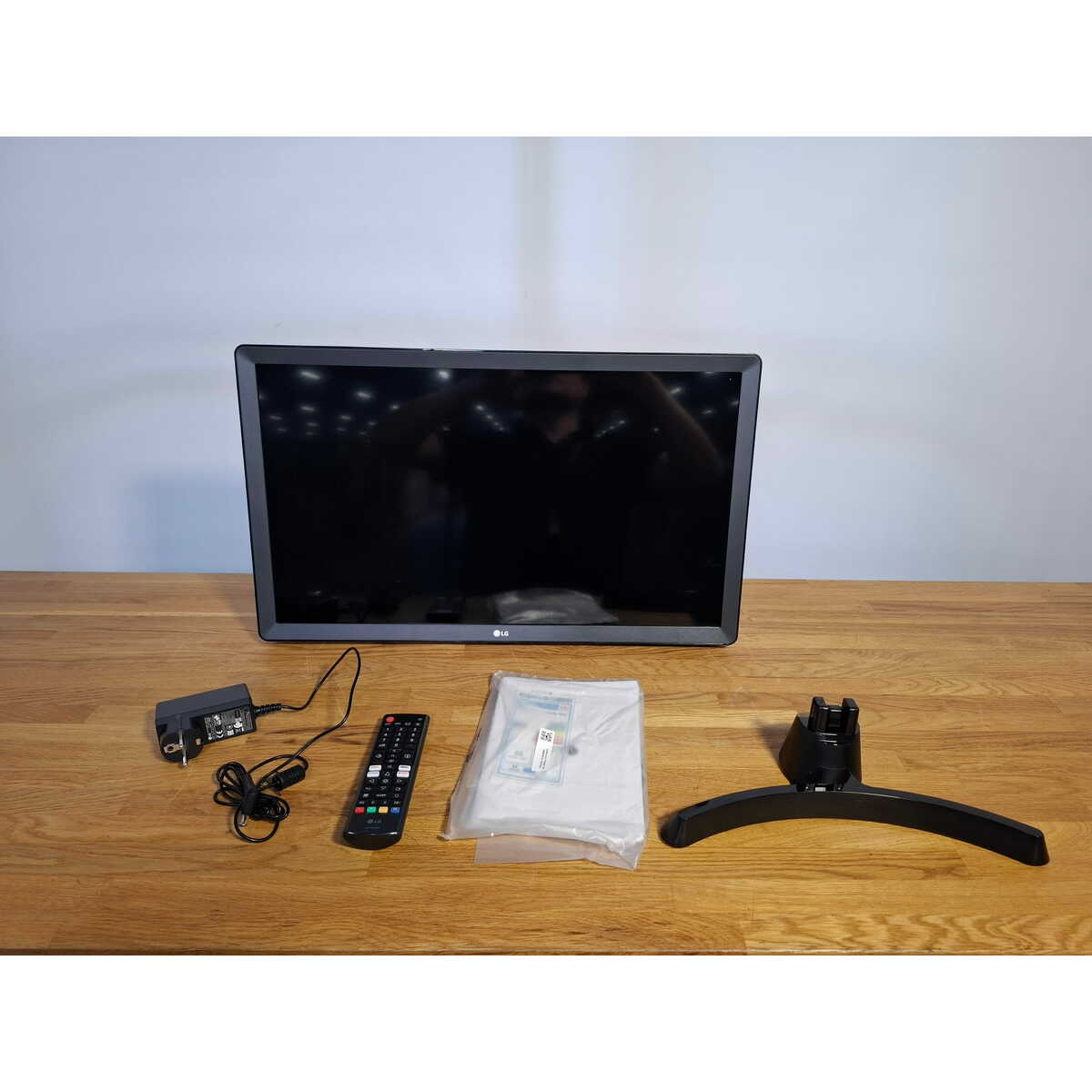 Телевизор LG 24