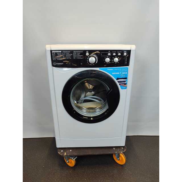 Стиральная машина Indesit EWUD 4105 BK CIS, белый