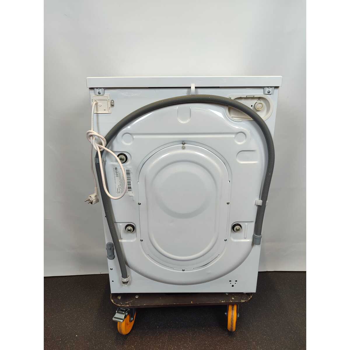 Стиральная машина Indesit EWUD 4105 BK CIS, белый