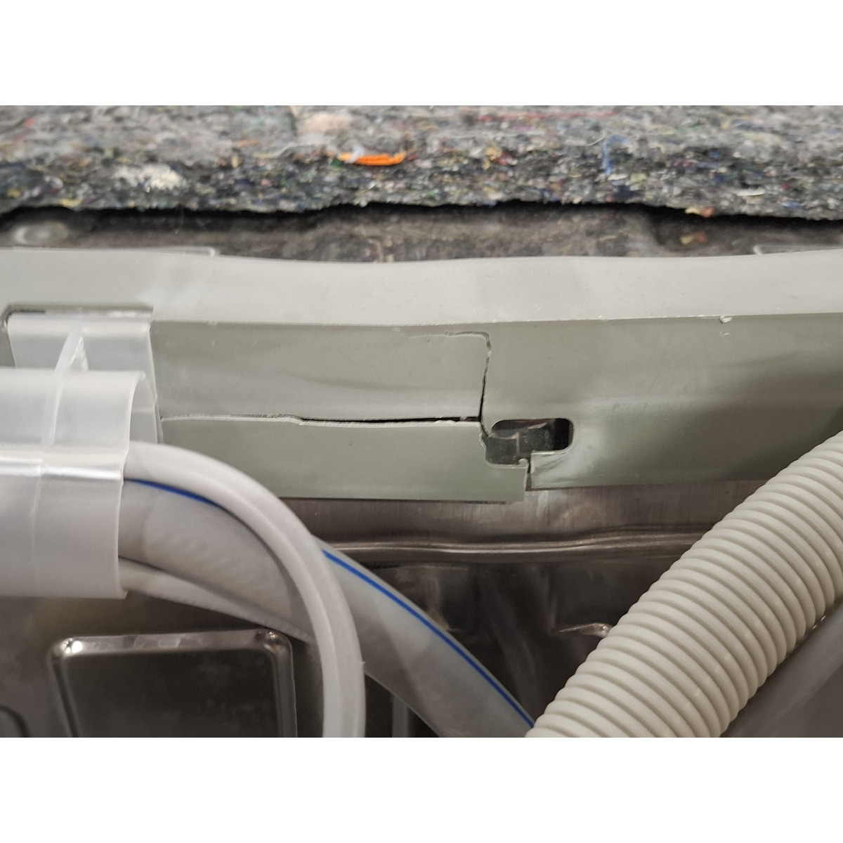 Посудомоечная машина Indesit DIS 1C67 E (Цвет: Inox)