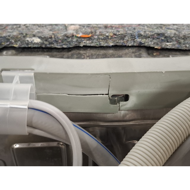 Посудомоечная машина Indesit DIS 1C67 E (Цвет: Inox)