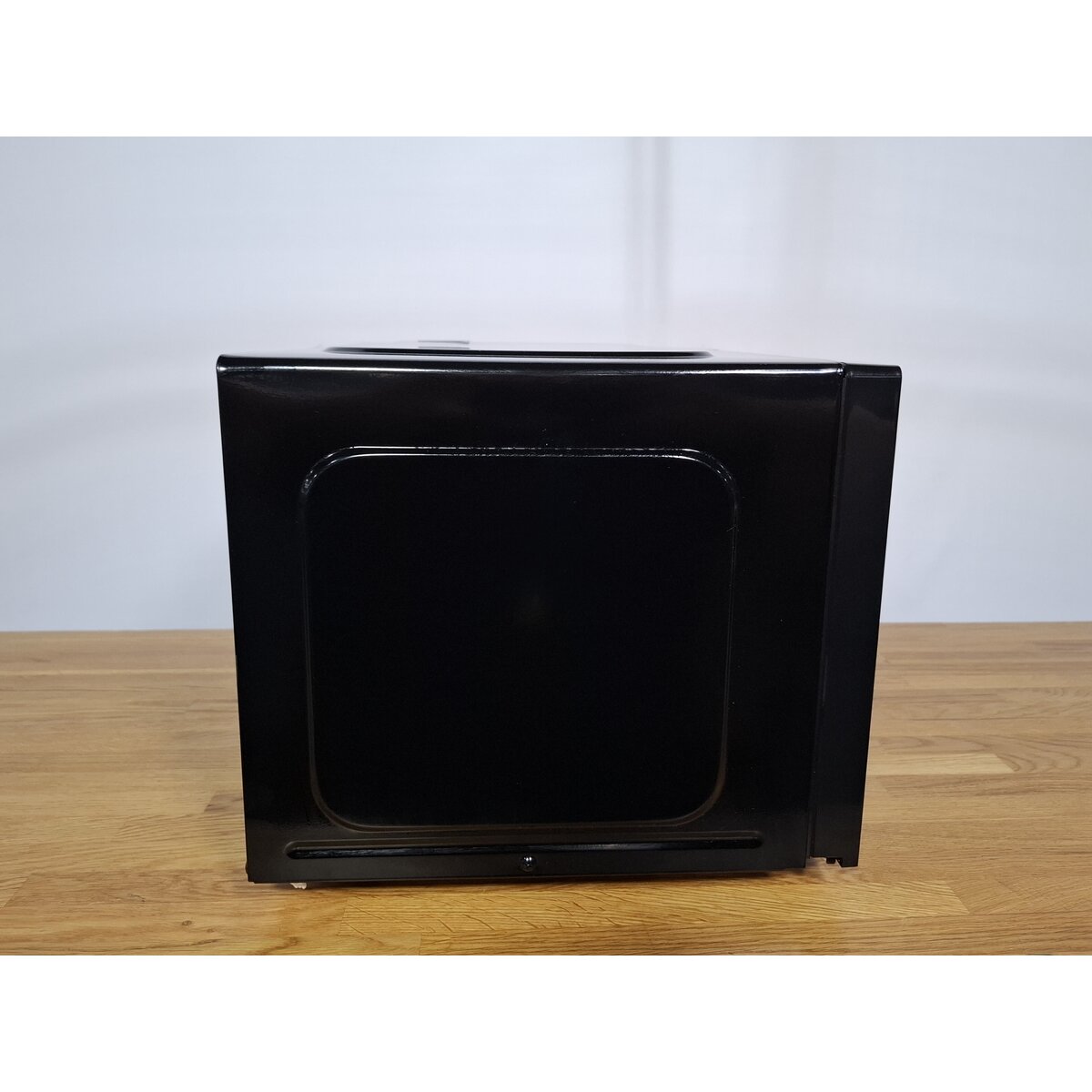 Микроволновая печь Hyundai HYM-D2079, черный
